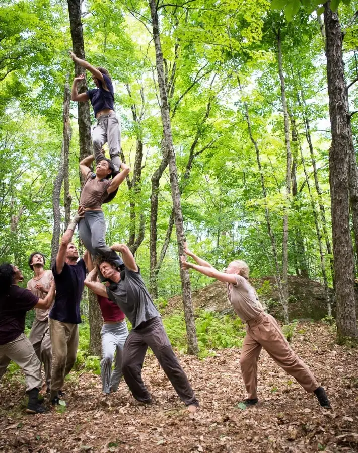 Acting for Climate : Branché, acrobatie en forêt